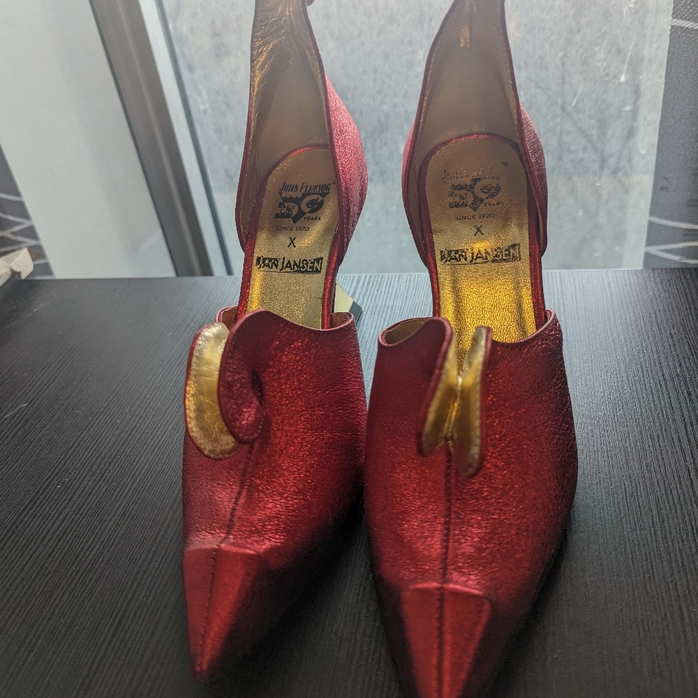 Fluevog Jan Jansen in Red/Gold, Size 6.5 - Picture 2 of 5